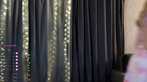 _chloenovel_ stream preview