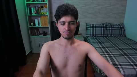 aaron_paul_ stream preview