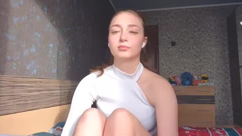 adelinahosse stream preview