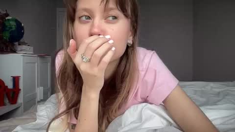 aisha__berry stream preview