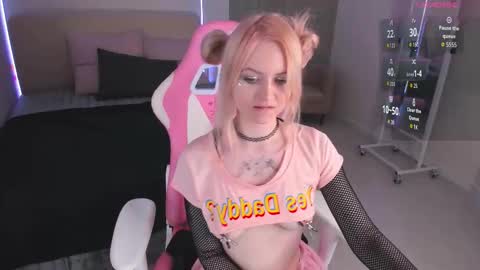 alice_bluue stream preview