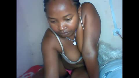 amielle_01 stream preview