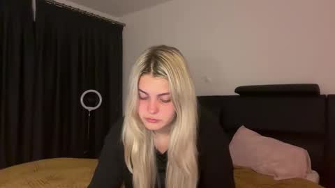 anasova stream preview