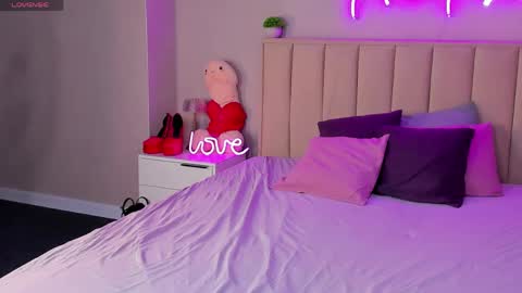 angelaa_woods stream preview