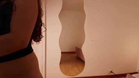 annie_bonnie_ live stream