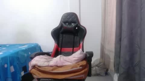 ariannaloovel stream preview