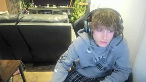 bashful4200 stream preview