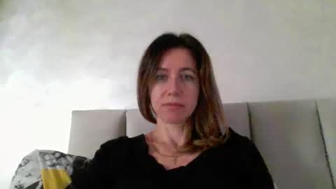 bellacharm_25 stream preview