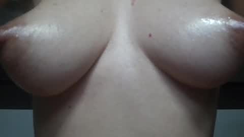 bellamilky stream preview