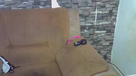 blonde_creamy stream preview