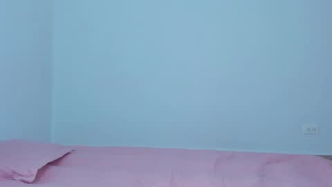 blooming_bella stream preview