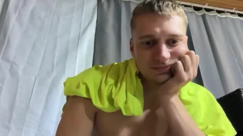 blue_eyed_beau stream preview