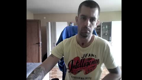 blue_eyed_wolf stream preview