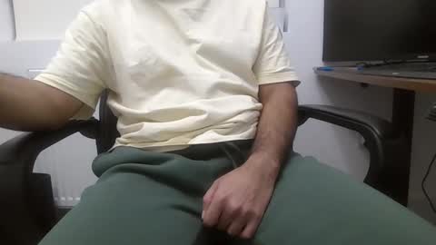 brownhornyboy_sid live stream