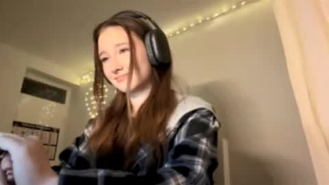 caitlincarnicelli live stream