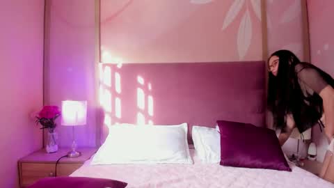 camiilass_ stream preview