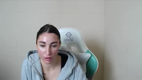 cammila_horn stream preview