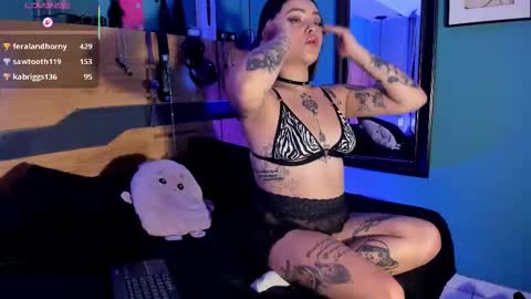 chloaellenn live stream