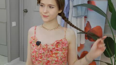 clara_la_san stream preview