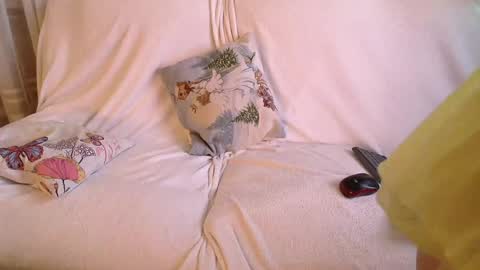 clementine__ stream preview