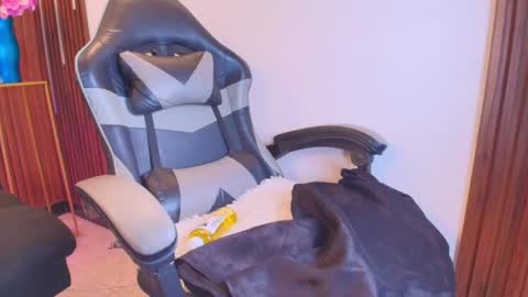 conniemiller_ stream preview