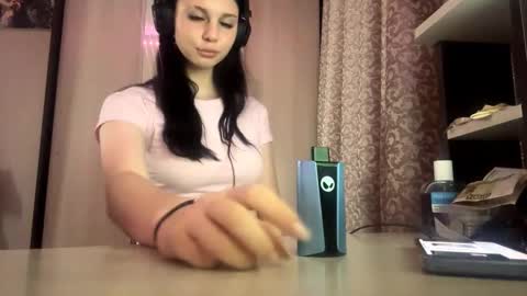 constancefeusier stream preview