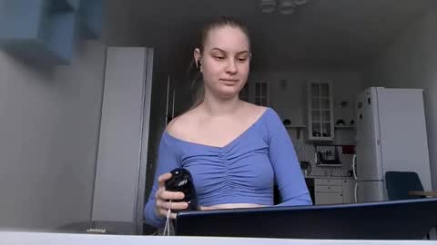 coraliehemmeter stream preview