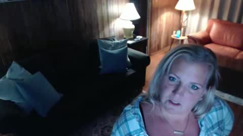 curvycanuck live stream