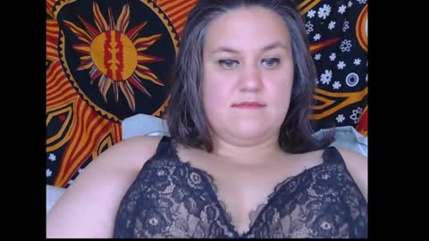 curvyflora live stream