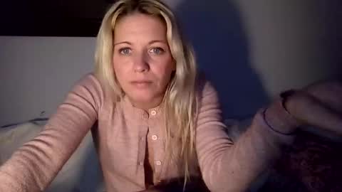 daisydelite stream preview