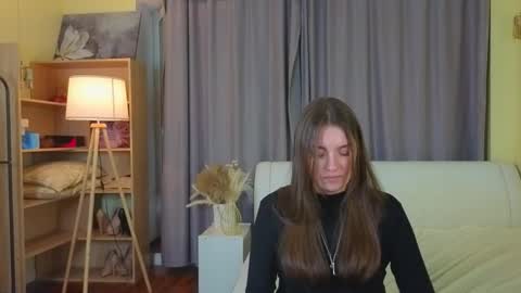 dessiehollembaek stream preview