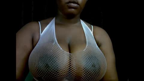 ebony_plumx12 live stream