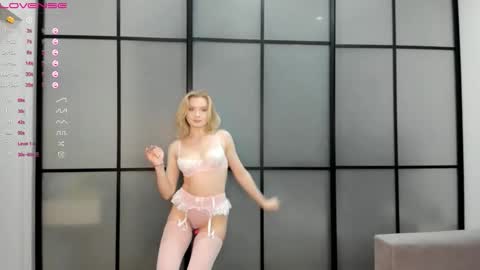 effie_elfy stream preview