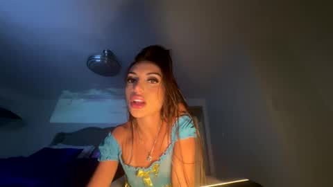 ella_ella_ella_ay stream preview