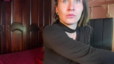 emerald_blonde stream preview