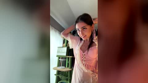 esimaralda stream preview