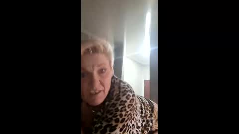 excitmama live stream