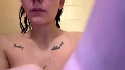 fiestybrunette019 stream preview