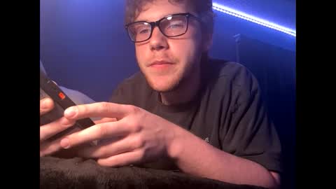 freshredhead stream preview