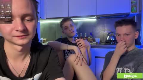 funny_roomm live stream