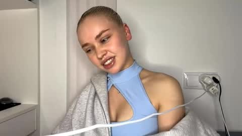 gennieleakes stream preview