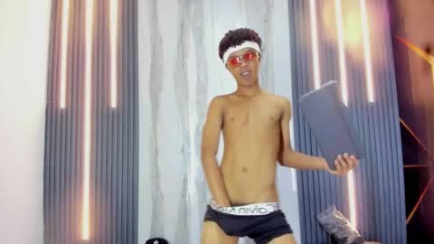 guys_hard_cock stream preview