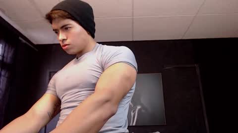 hat_guy01 live stream