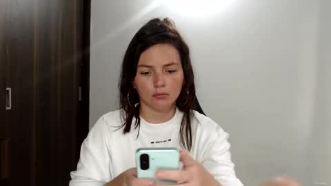 helena018 stream preview