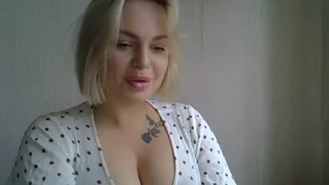 helga_now stream preview