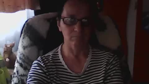 hellenmarie stream preview