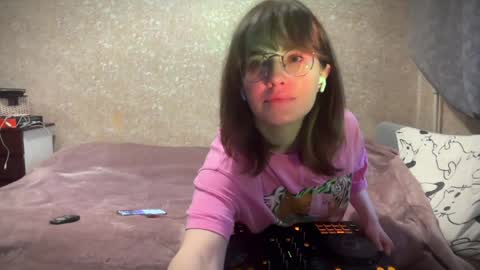 hillaryvind stream preview