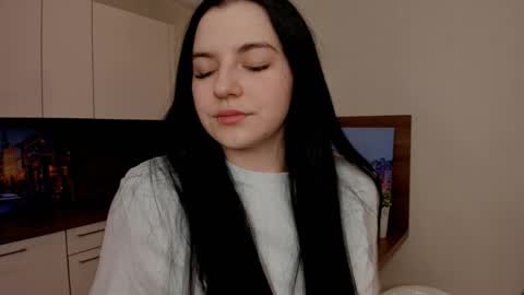 hloyalarguza stream preview