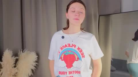 hollihurrigan stream preview