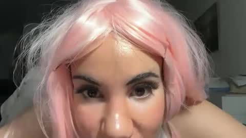 honeylark stream preview